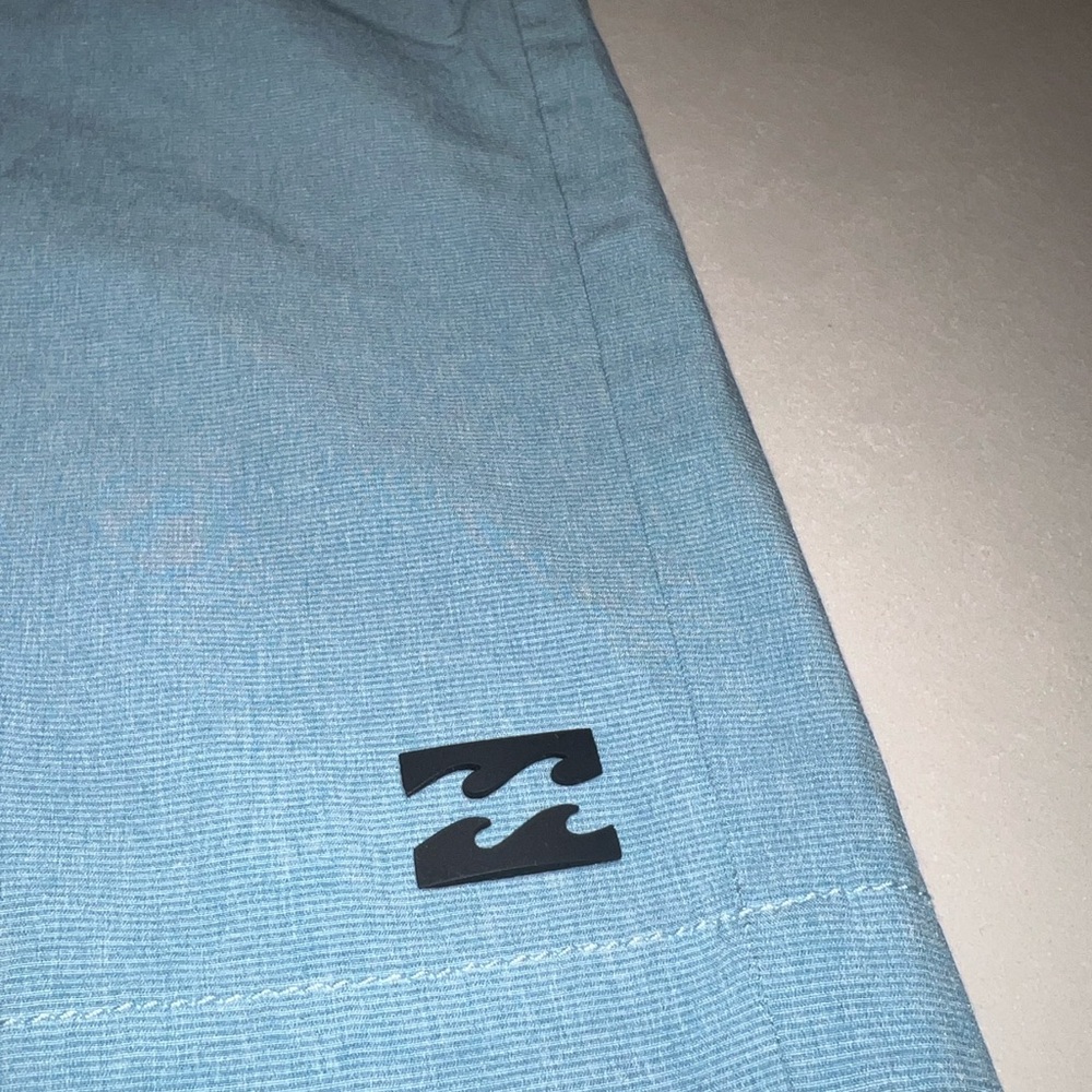 Billabong Blue Flat Front Shorts Lightweight Casual - Picture 5 of 9